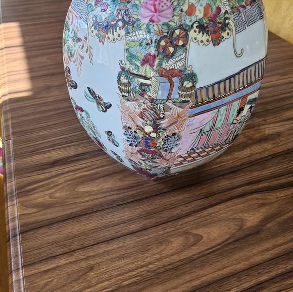 Large Vintage Chinese Rose Medallion Canton Porcelain Ginger Jar Vase - Picture 13 of 15